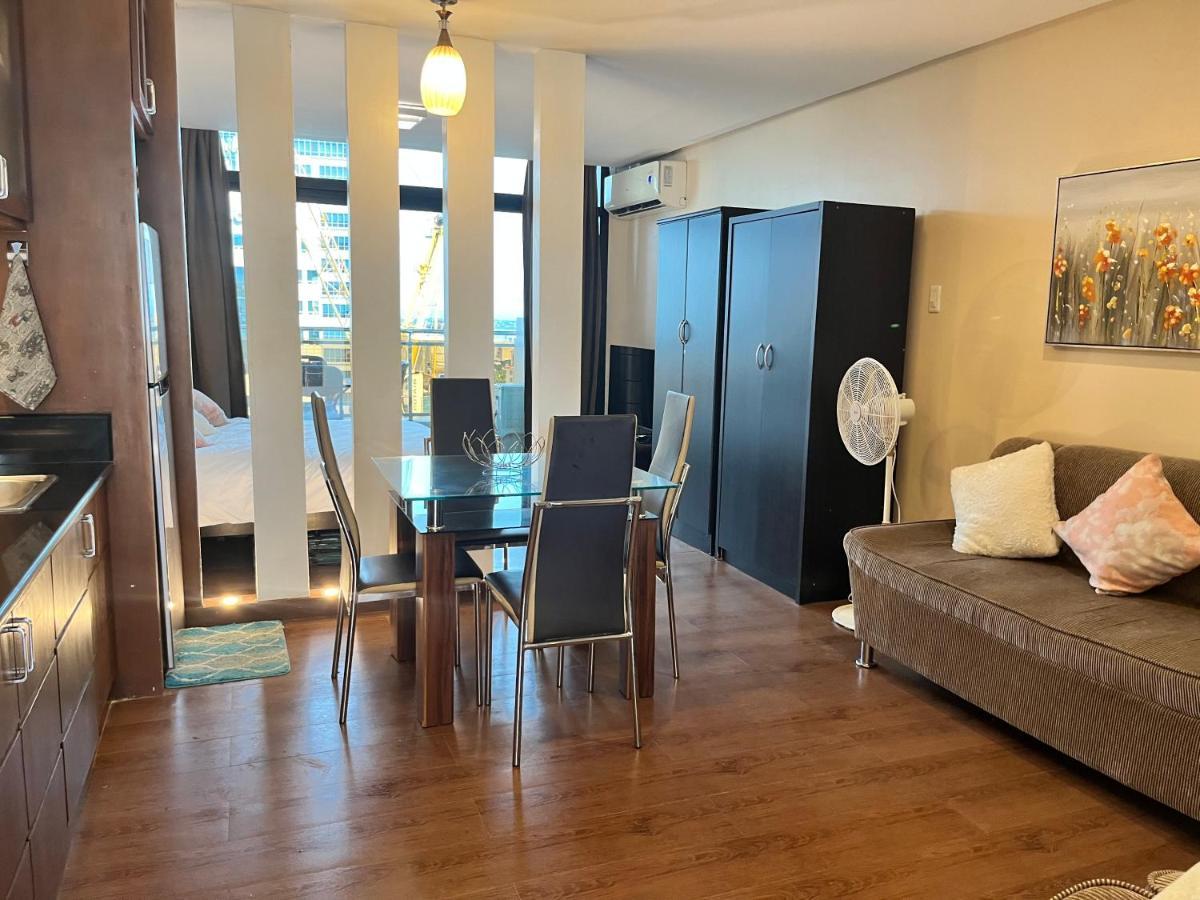 Appleone Ayala Condo With Balcony Cebu Stadt Exterior foto